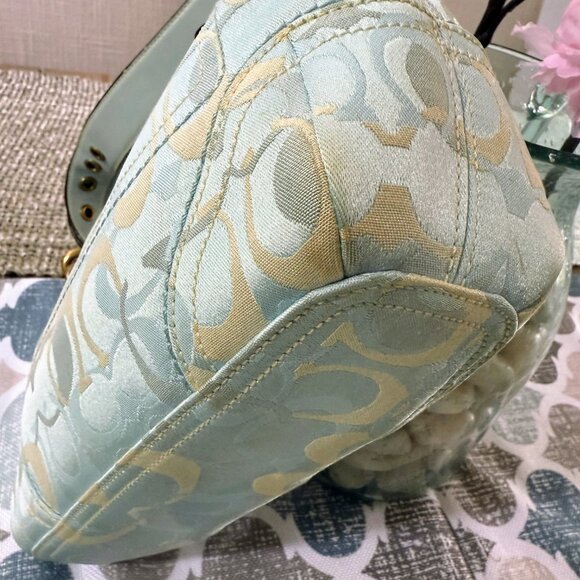 Coach 10379 Signature Light Blue Jacquard Hobo Bag – Excellent Condition - Picture 10 of 16